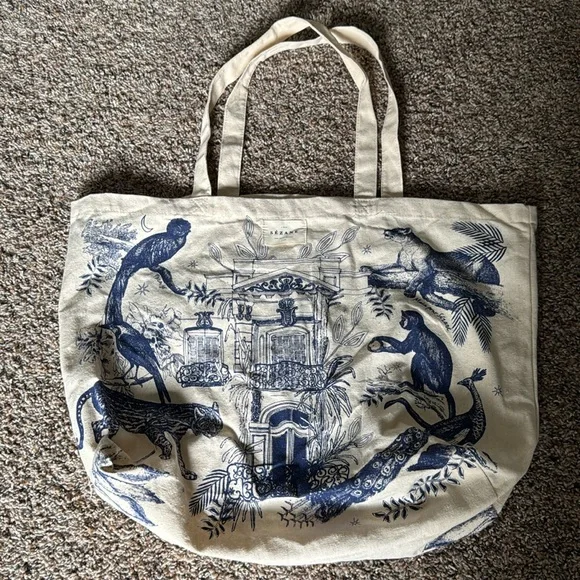Sezane Toile Blue and Cream Animal Cotton Canvas Print Tote Bag - Picture 4 of 5
